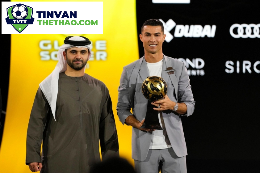 Ronaldo Chiến Thắng Giải Thưởng Quả Bóng Vàng Dubai Năm 2024