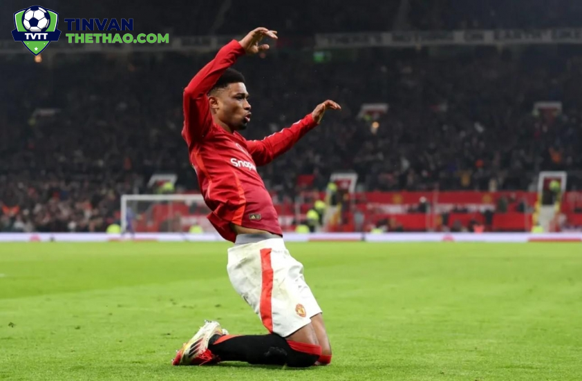 Diallo đang dần trở thành một nhân vật có sức hút tại Old Trafford. Diallo đang dần trở thành một nhân vật có sức hút tại Old Trafford.