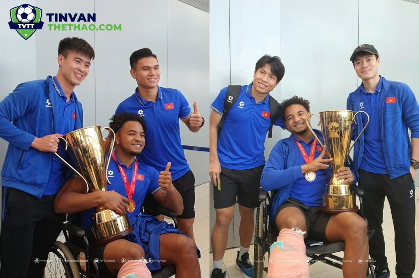 Xuân Son rước Cúp vô địch AFF Cup 2024 về Việt Nam