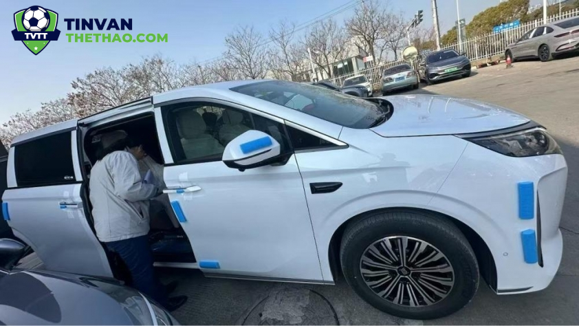 BYD Xia PHEV Sắp Ra Mắt, Đã Xuất Hiện Tại Các Đại Lý Ở Quốc Gia Lân Cận