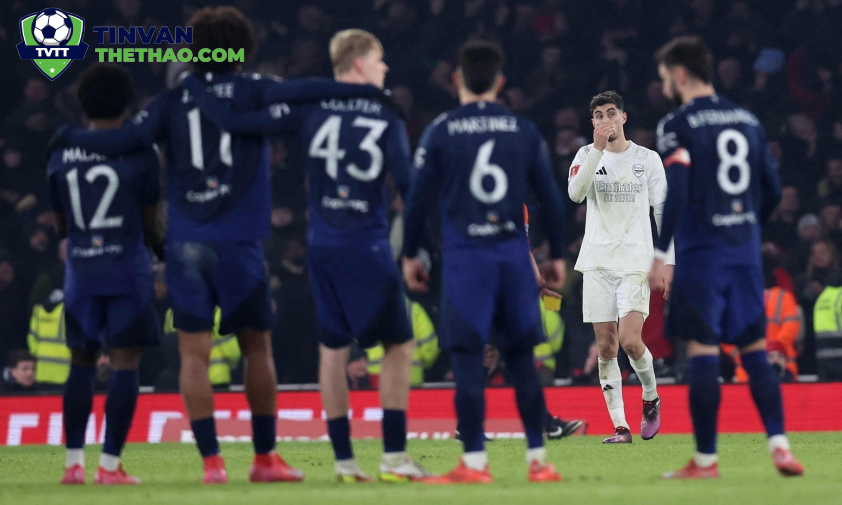 Kai Havertz (áo sáng) phung phí quá nhiều cơ hội – Ảnh: Getty