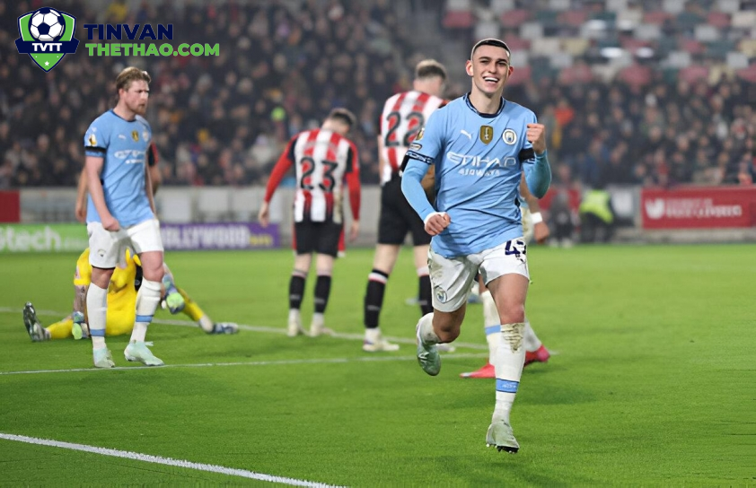 Foden lập cú đúp những Man City vẫn mất điểm thất vọng (Ảnh: Getty).