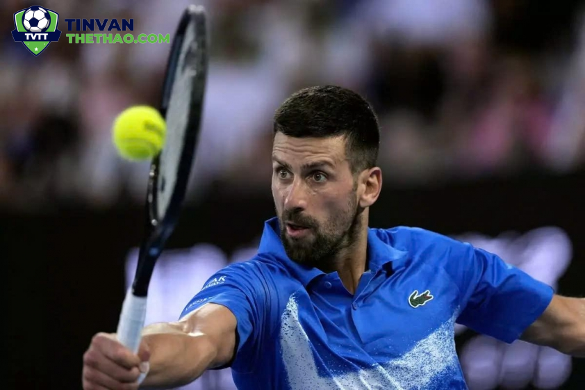 Djokovic và Alcaraz Chuẩn Bị Đối Đầu Kịch Tính Tại Australian Open 2025